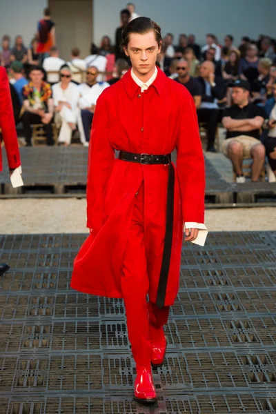Look 31